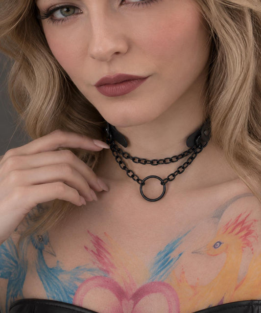 Black Layered O-Ring Choker Collar with Chain Detail – Gothic Statement Neckwear