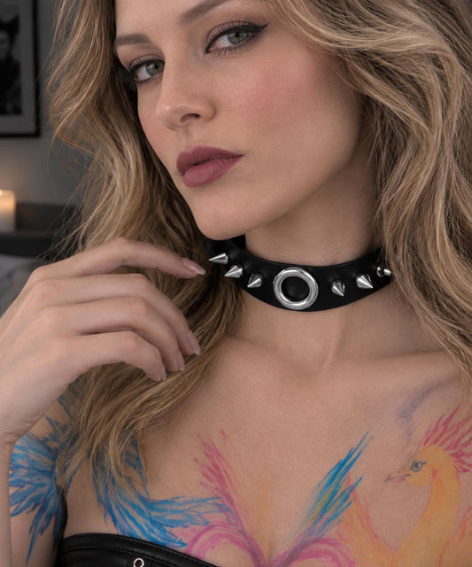 Black Spiky Ring Collar – Gothic Studded O-Ring Choker for Alternative Fashion