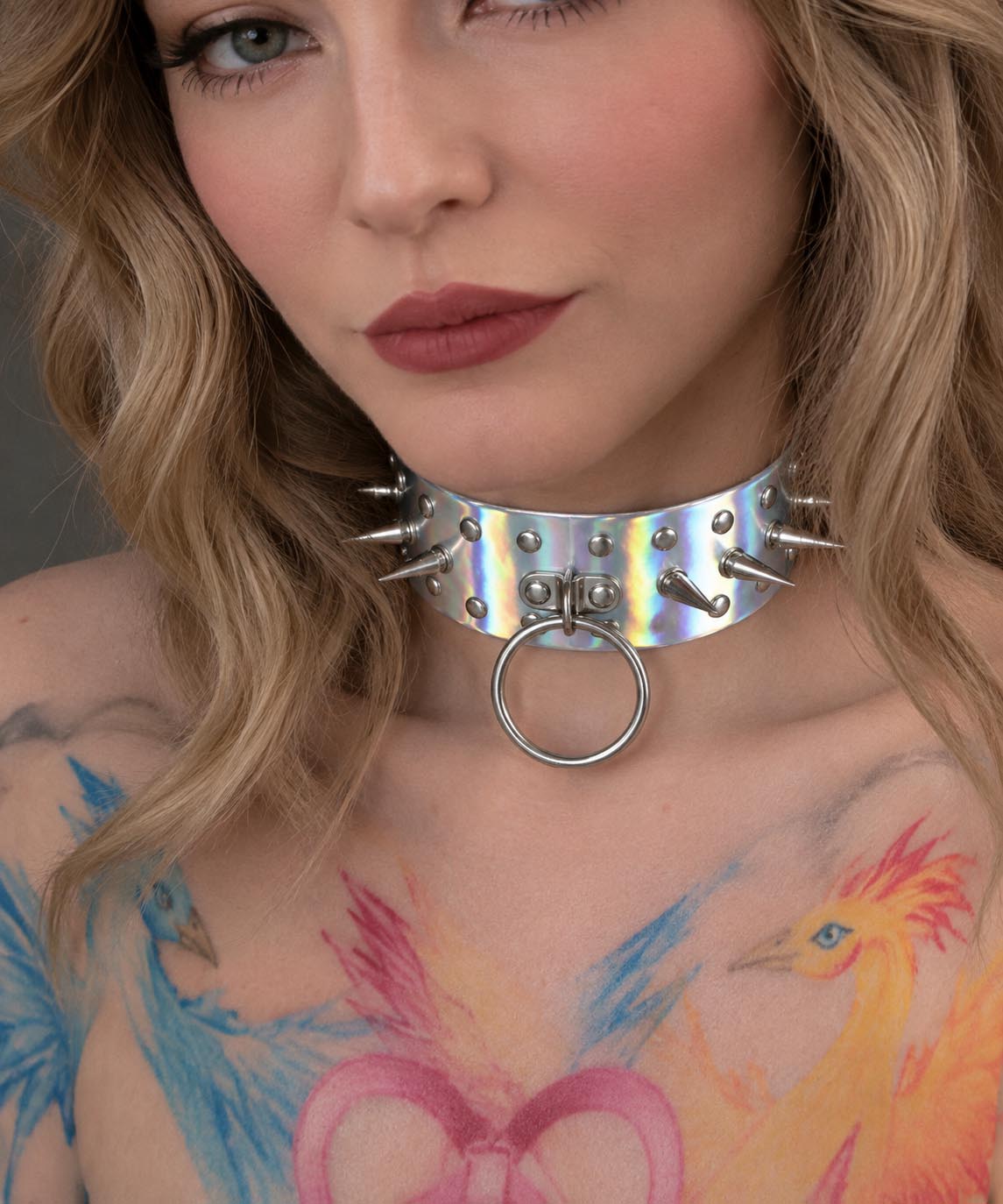 Silver Chrome Large O-Ring Spike Collar – Holographic Gothic Statement Choker