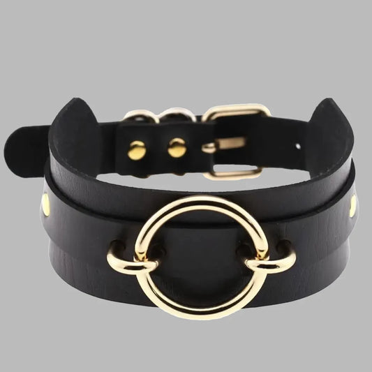 Black O-Ring Choker Collar with Gold Hardware – Gothic Faux Leather Statement Collar