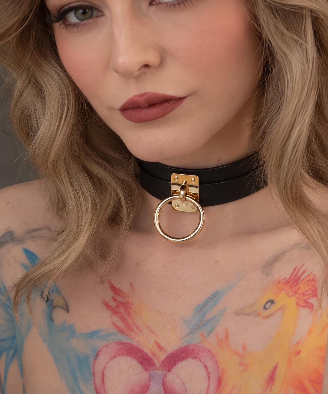 Black Layered O-Ring Choker Collar with Gold Hardware – Gothic Statement Collar