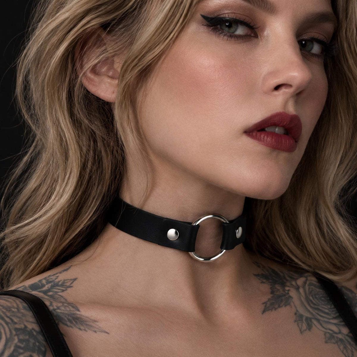 Classic Black O-Ring Collar – Minimalist Gothic Choker with Silver Hardware