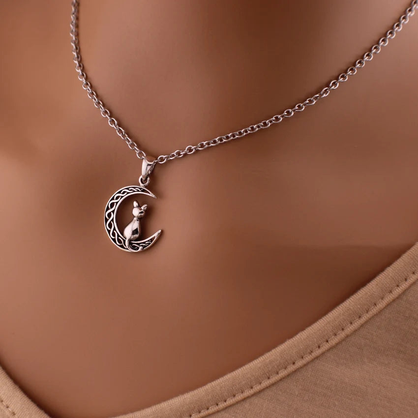 Celtic Kitten Moon O-Ring Collar | Witchy Gothic BDSM Chain Collar