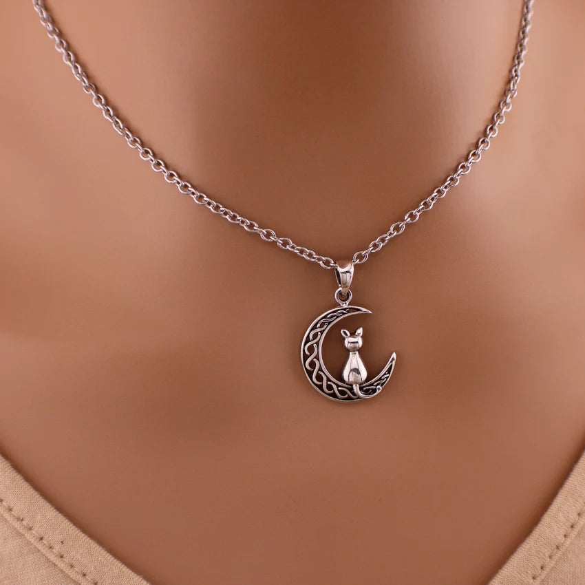 Celtic Kitten Moon O-Ring Collar | Witchy Gothic BDSM Chain Collar